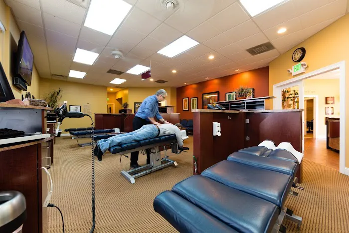 Seland Chiropractic Living Well Center Picture 2