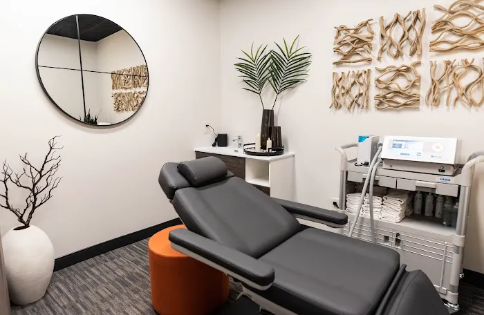 Life Refined Chiropractic Picture 10