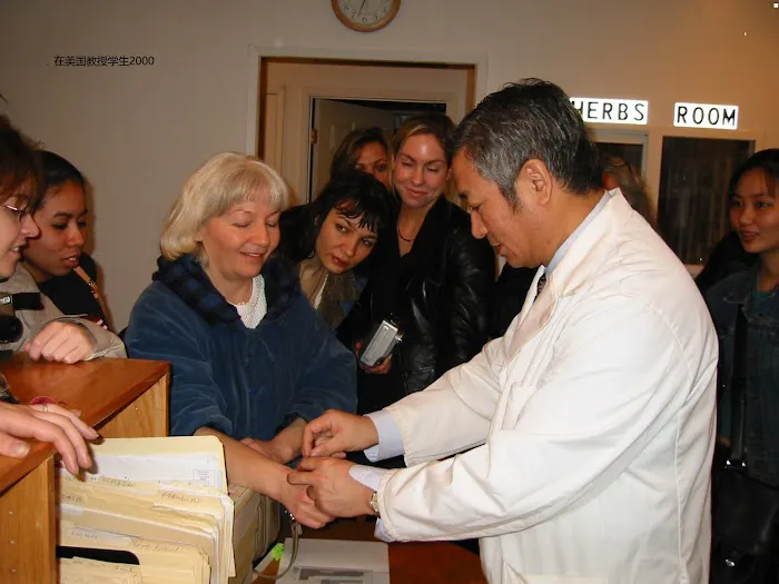 Amasia Acupunture, Chiropractic, Massage & Herbs Clinic Picture 4