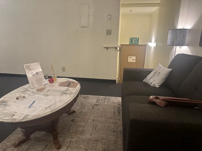 Flourish Chiropractic Spa Picture 6