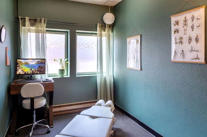 Flourish Chiropractic Spa Picture 4