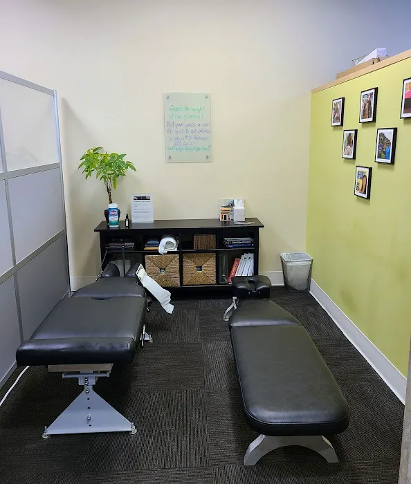 Emerald City Spinal Care Picture 1