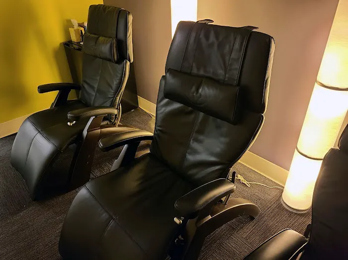 Emerald City Spinal Care Picture 5