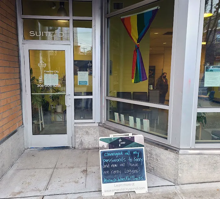 Emerald City Spinal Care Picture 6