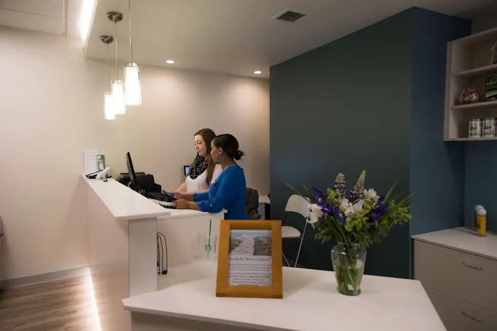 Devine Chiropractic & Rehab Center Picture 1