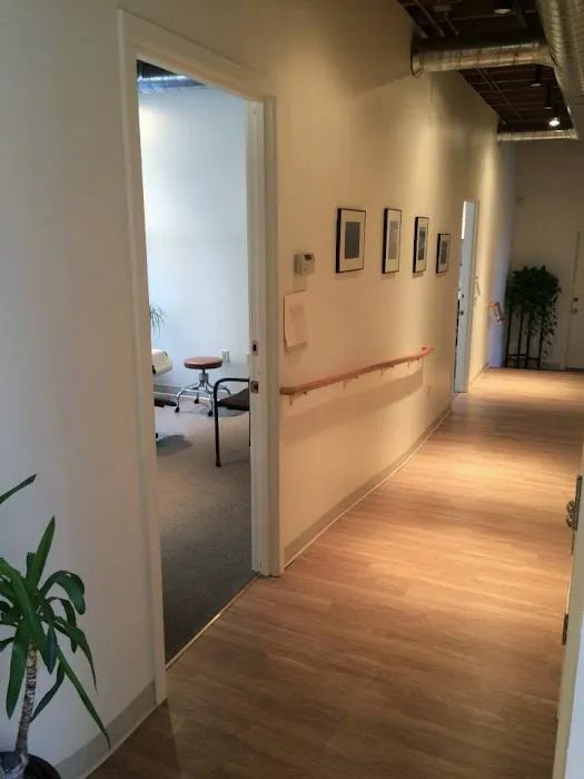 Maxwell Chiropractic Offices - Lauren Aklinski, DC, PLLC Picture 2