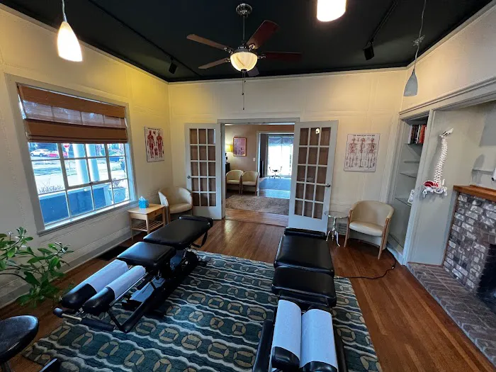 Chiro 1st - Capitol Hill Picture 5