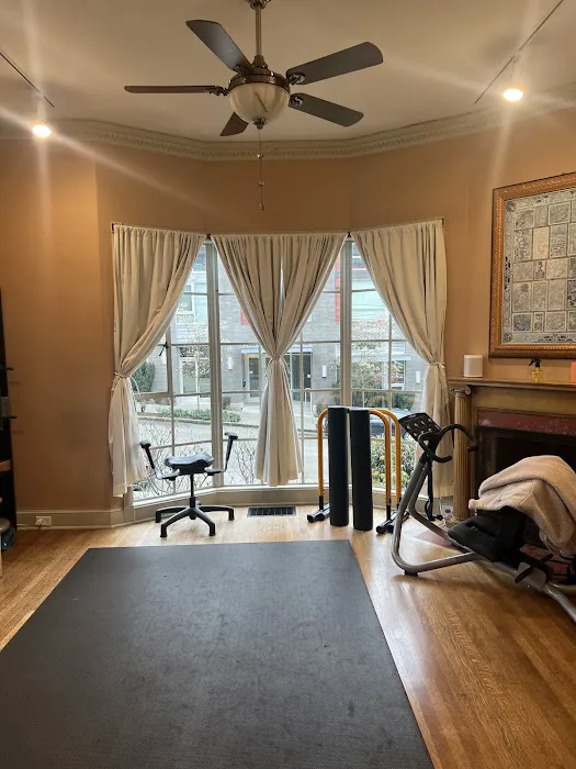 Chiro 1st - Capitol Hill Picture 6