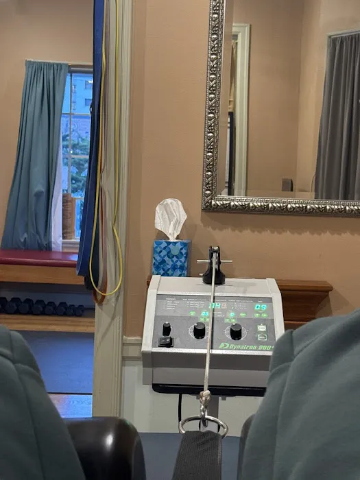 Chiro 1st - Capitol Hill Picture 8