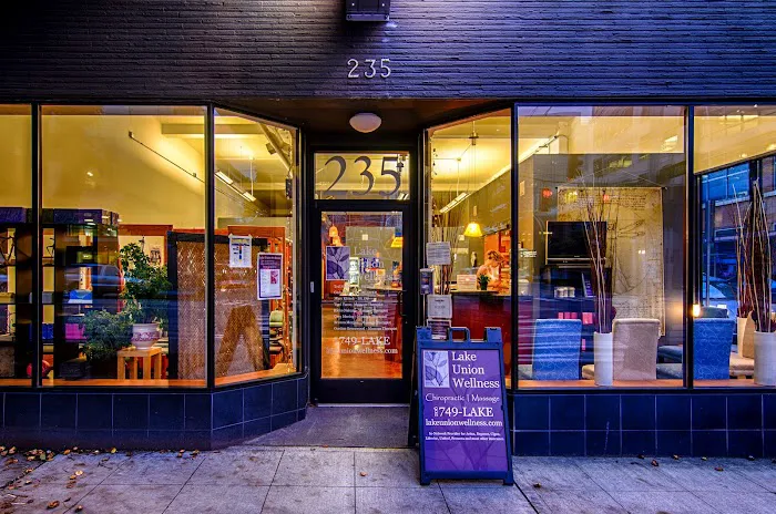Chiro One Chiropractic & Wellness Center of South Lake Union Picture 4