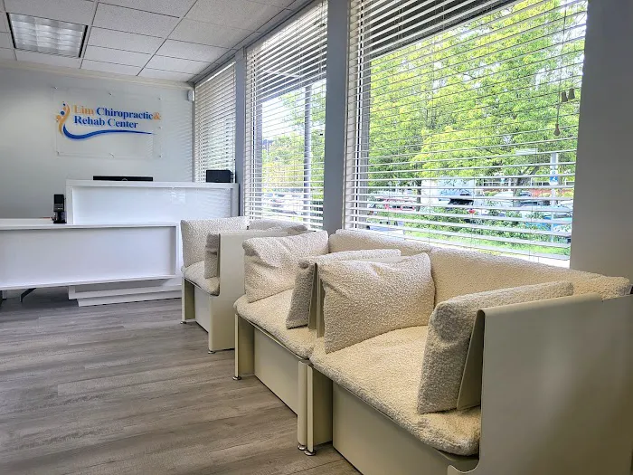 Lim Chiropractic & Rehab Center Picture 7