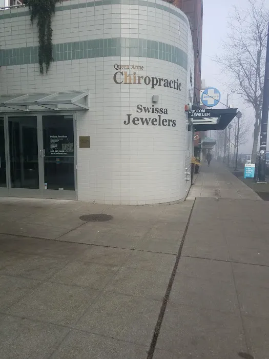 Queen Anne Chiropractic Center Picture 2