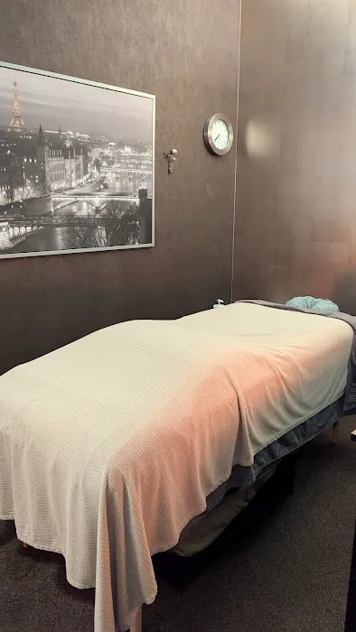 Eastlake Chiropractic and Massage Center Picture 6