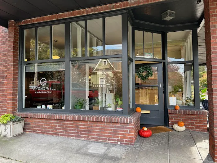 Beyond Well Chiropractic Picture 4