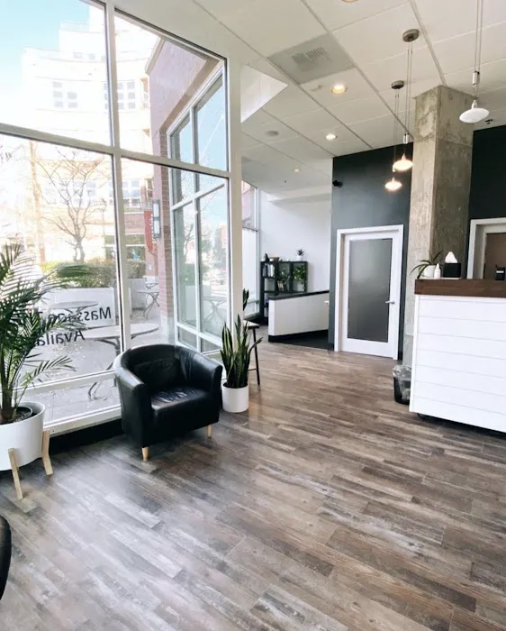 Lifestyle Chiropractic - Greenlake Picture 2