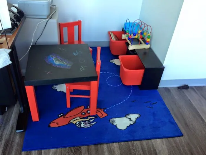 Hooyman Family Chiropractic Picture 1