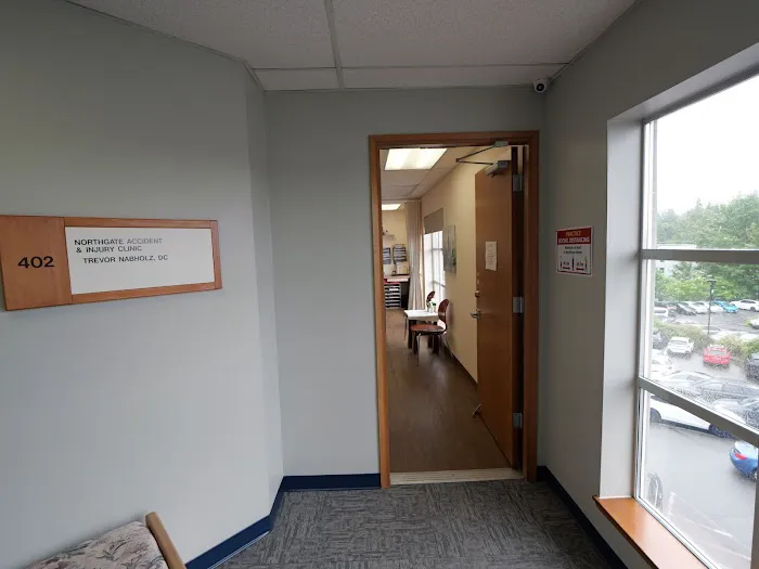 Northgate Accident & Injury Clinic - Car Accident Chiropractor Picture 10