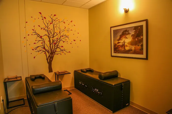 Hanson Chiropractic & Massage Clinic Picture 8