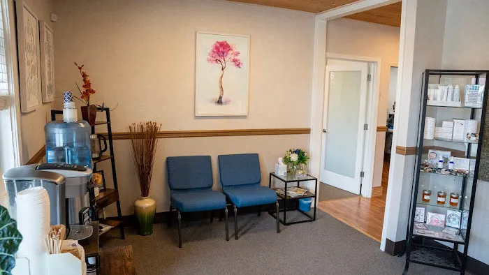 Edmonds Chiropractic and Sports Medicine Picture 2
