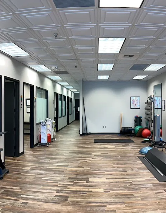 Head 2 Toe Spine & Sports Therapy Picture 4