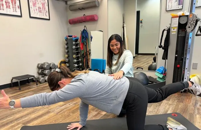 Head 2 Toe Spine & Sports Therapy Picture 9
