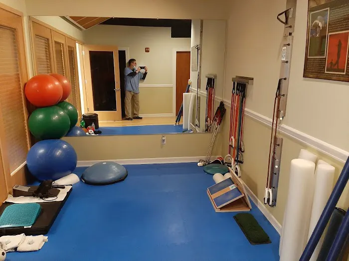 JONG IL LEE DC, PS / Yonsei Chiropractic Clinic 연세척추병원 Picture 4