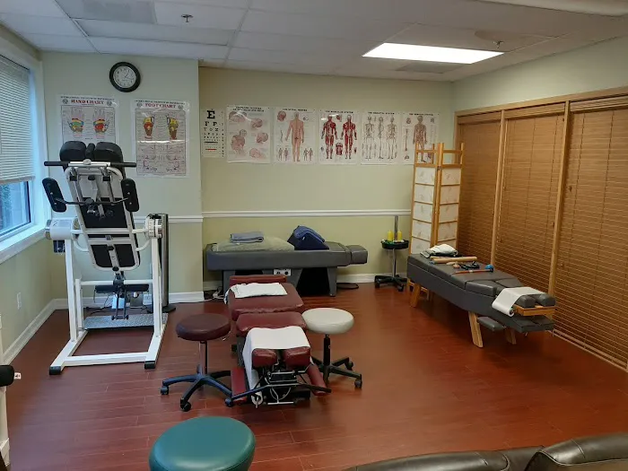 JONG IL LEE DC, PS / Yonsei Chiropractic Clinic 연세척추병원 Picture 10