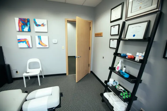 Hybrid Sports Chiropractic Picture 8