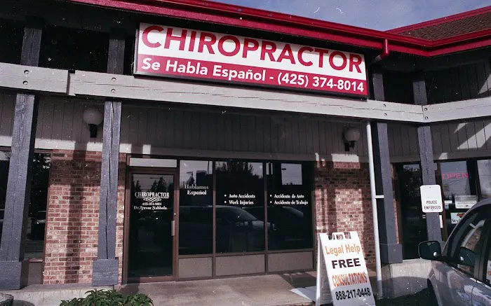 Everett Accident & Injury Clinic - Everett Car Accident Chiropractor Picture 9