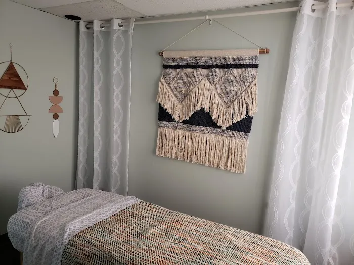 Dorland Chiropractic Clinic Picture 5