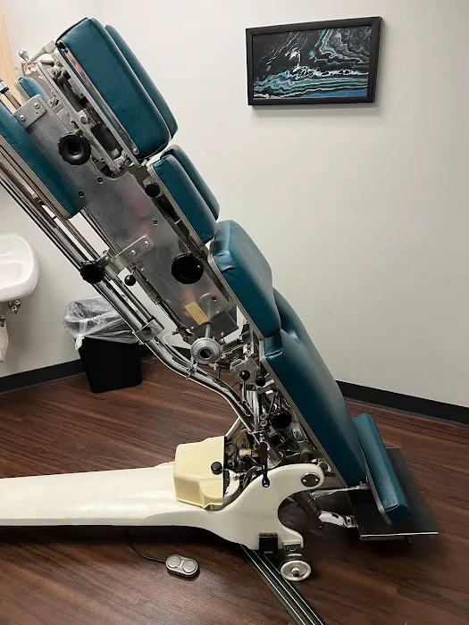 Smith and Weddle Sports Chiropractic and Wellness Picture 10