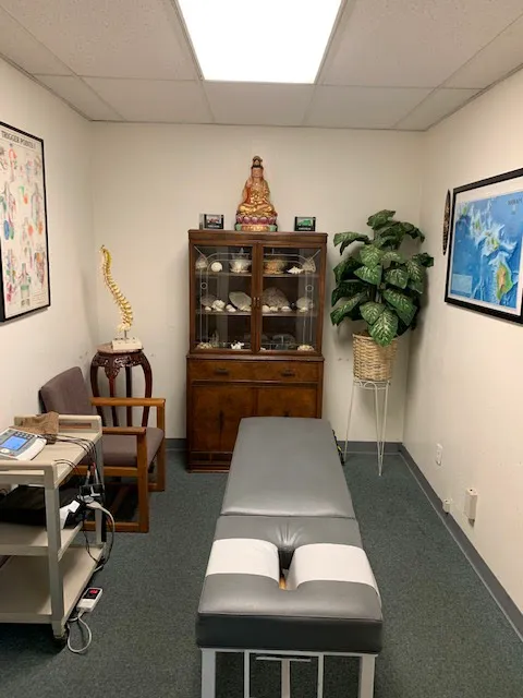 Dr. Andrew Enos Picture 3