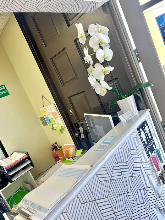 Primary Pain Clinic Jennifer Nguyen D.C. Picture 4