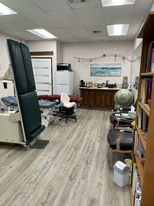 No Crack Chiropractor Picture 4