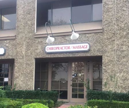 Chiropractor Massage