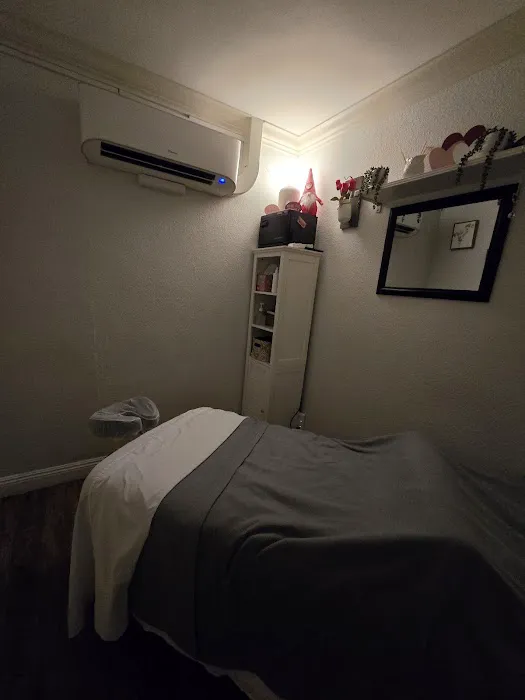 Castro Chiropractic Picture 3