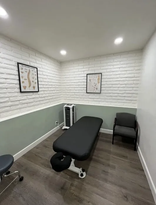 Revive Chiropractic Group Picture 2