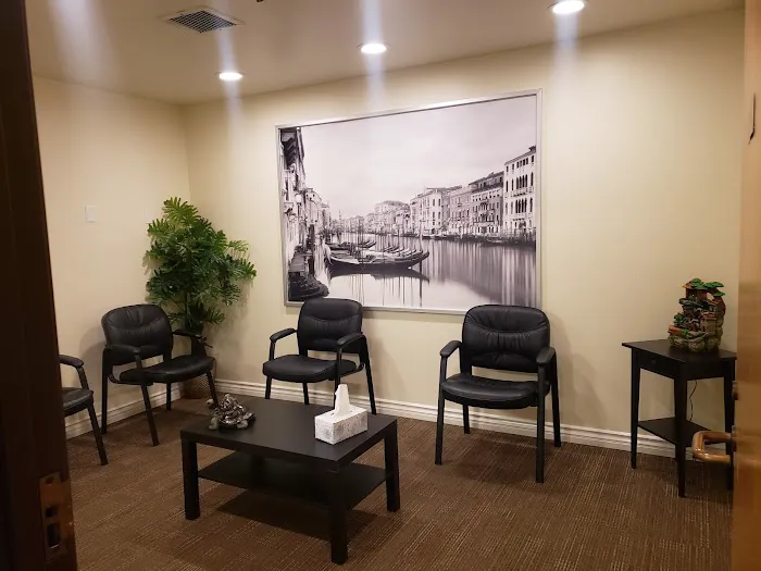 Frank the Chiropractor Picture 4