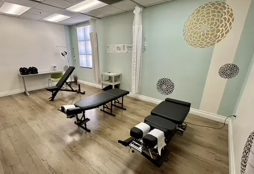 Lynwood Chiropractic & Sports Medicine Picture 1