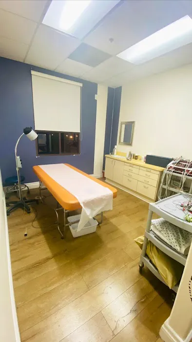 Lynwood Chiropractic & Sports Medicine Picture 8