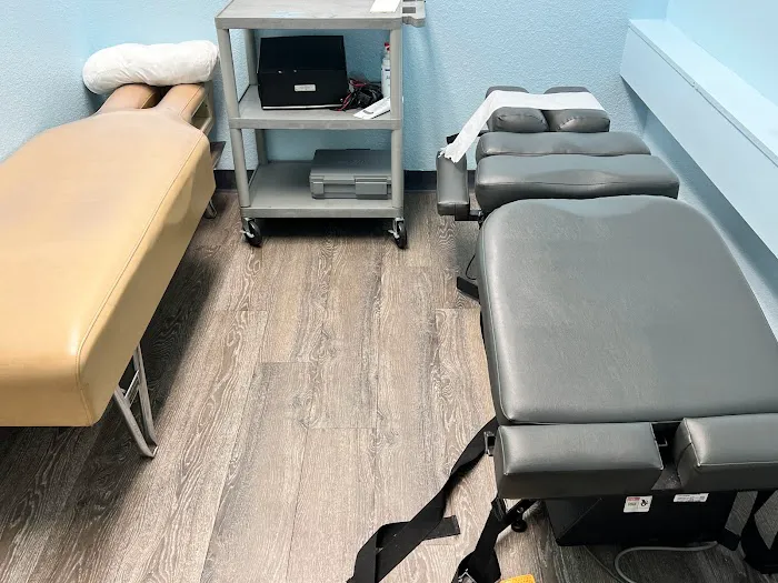 Ausmus Chiropractic & Medical Clinic Picture 2
