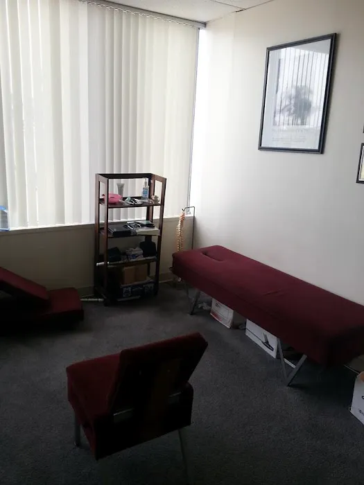 Arnold The Chiropractor Picture 5