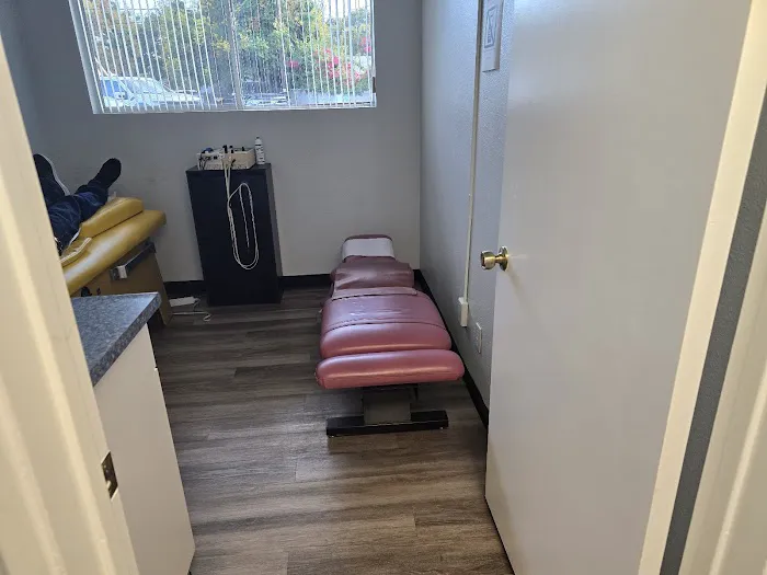 Platinum Chiropractic Center Picture 4
