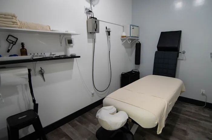 Reform Chiropractic Picture 9