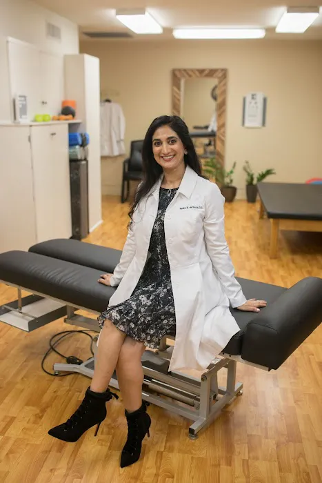 Dr. Nadina M. de Souza, D.C. Picture 3