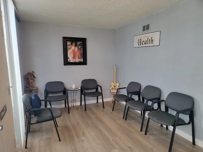 HOLT CHIROPRACTIC CLINIC Picture 1