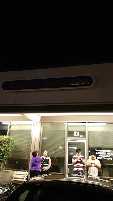 Advanced Chiro Care Picture 1