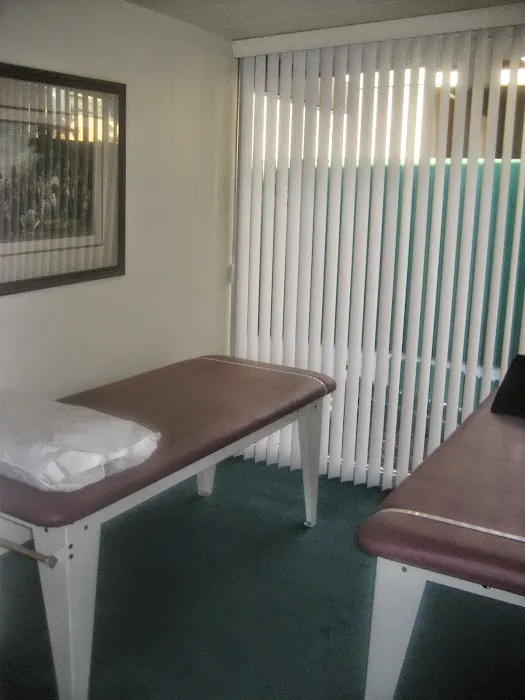 Life Chiropractic Center Picture 1
