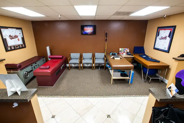 Sports & Family Chiropractic Picture 5
