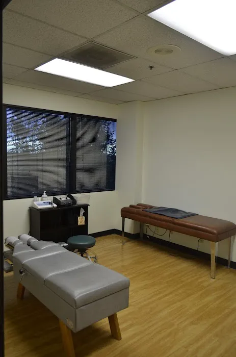 Kim Chiropractic and Acupuncture Picture 7
